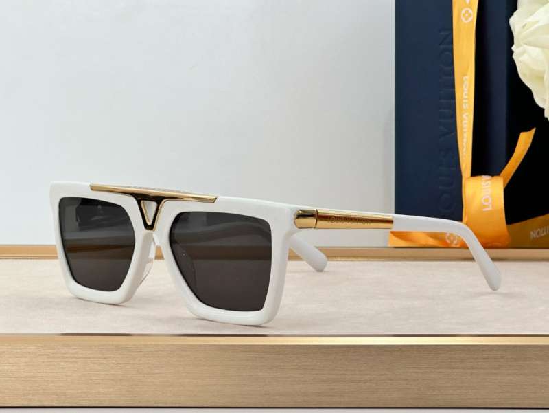 Picture of LV Sunglasses _SKUfw55533583fw